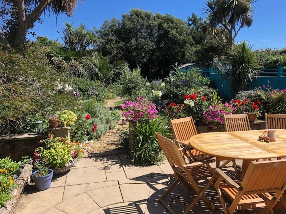 Villa Sadlesea West Wittering Esterno foto
